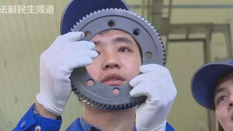 耳朵监听产品质量？你还别不信，株洲这位工匠就能做到！