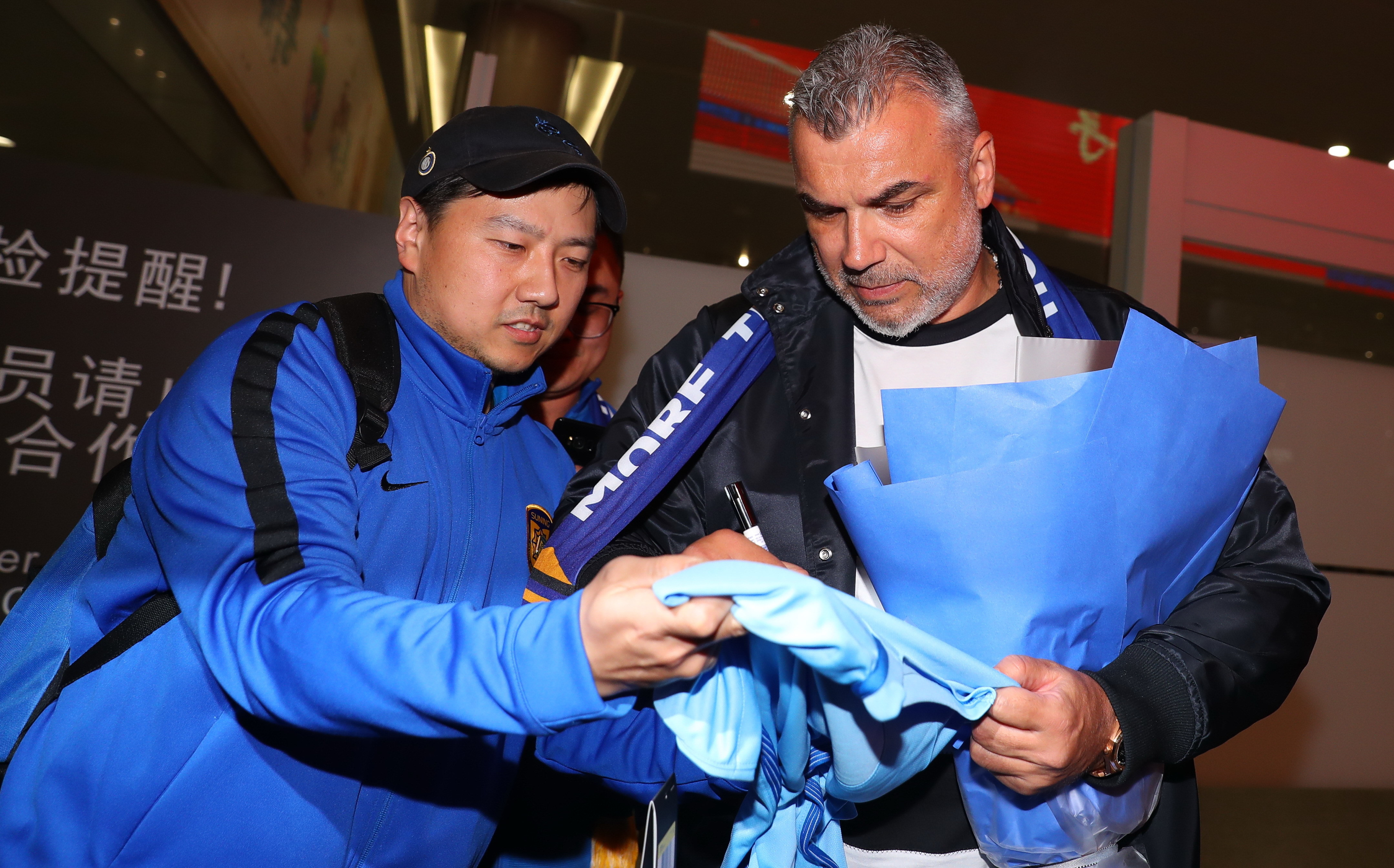 苏宁队主教练奥拉罗尤去哪里了,江苏苏宁奥拉罗尤第一场比赛