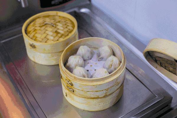 有一种炫富叫人到中年父母健在,有一种高级的炫富