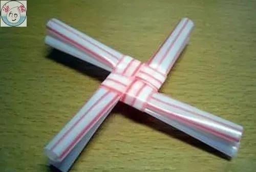 塑料带手工编织篮子收纳筐,塑料袋收纳筐