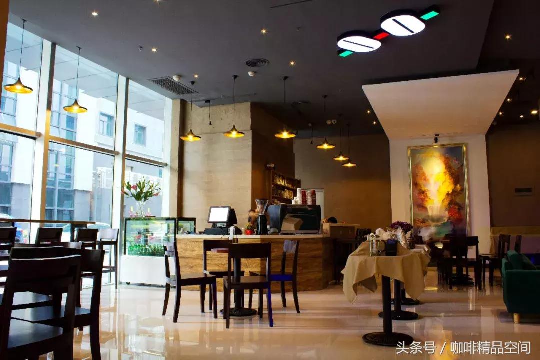 去咖啡厅能做什么工作,到咖啡店工作能做长久吗