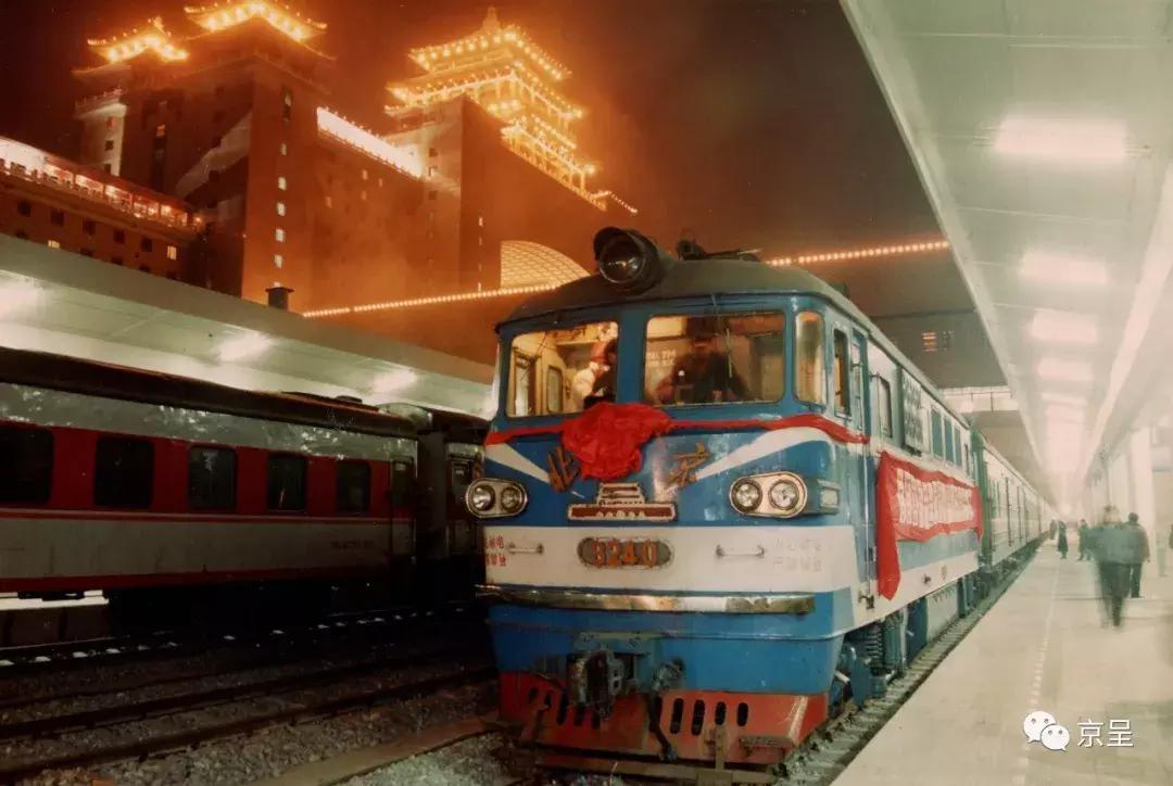 再见我的机车完整视频,北京二七机车厂各型号机车