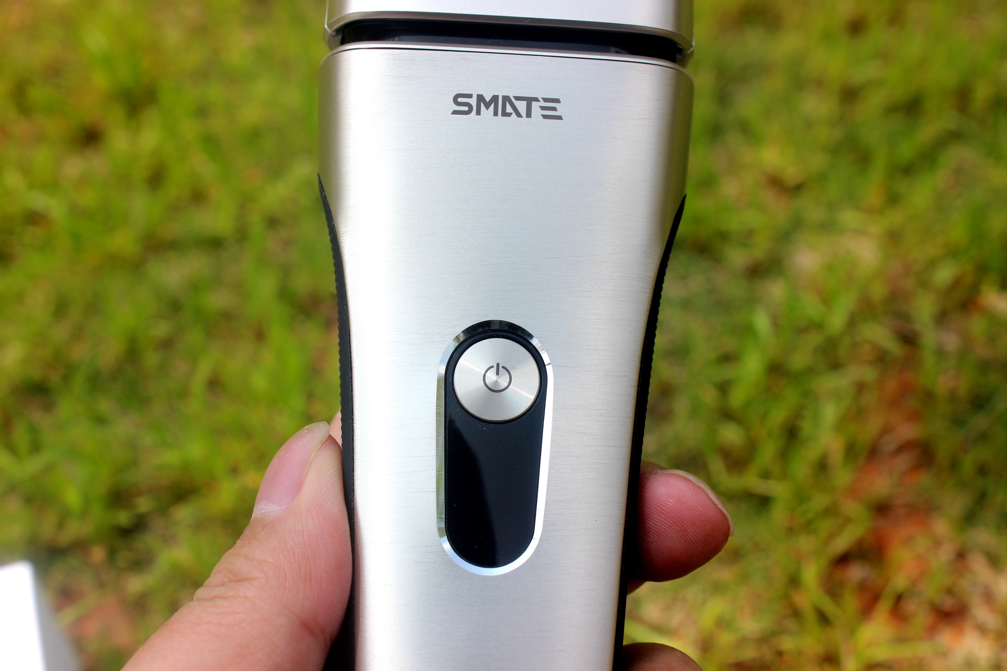 须眉小米剃须刀评测 (小米电动剃须刀s300水洗评测)