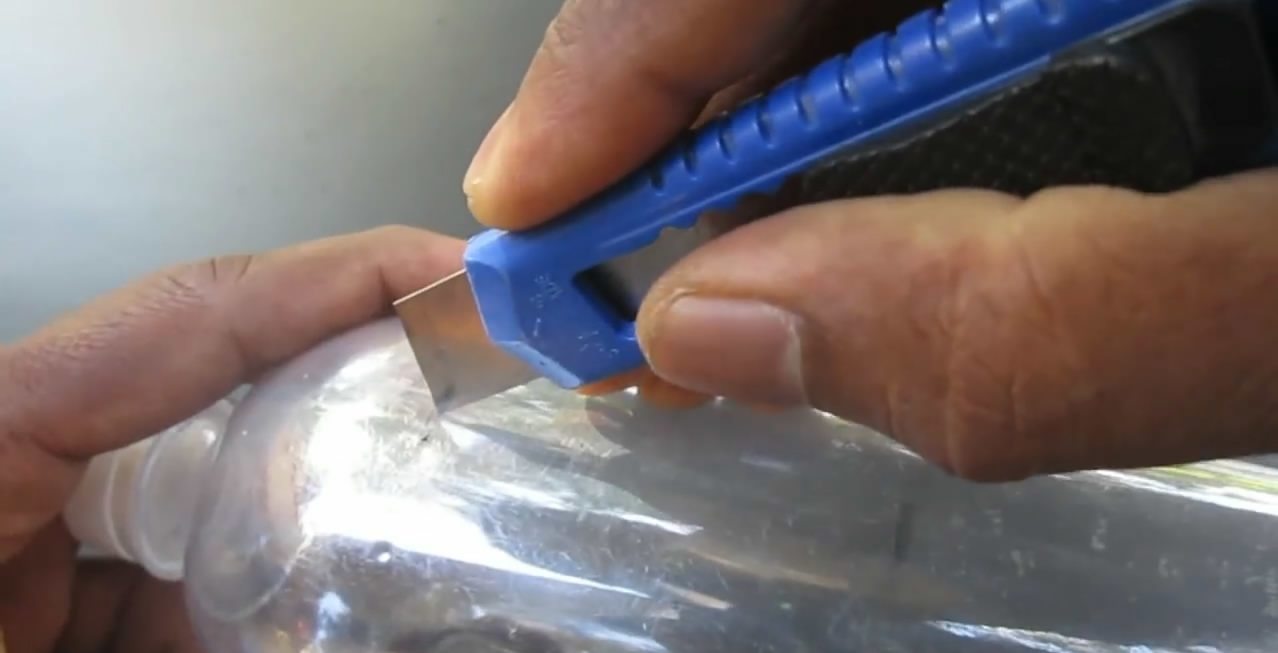 单桨飞机手工制作,用瓶子怎么做微型飞机