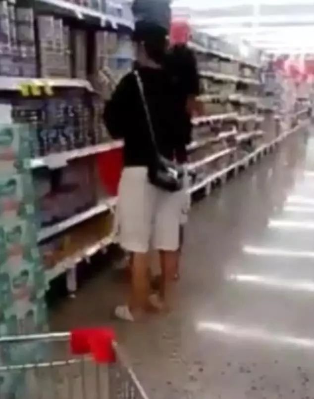 天没亮就来排队,天没亮就出门排队