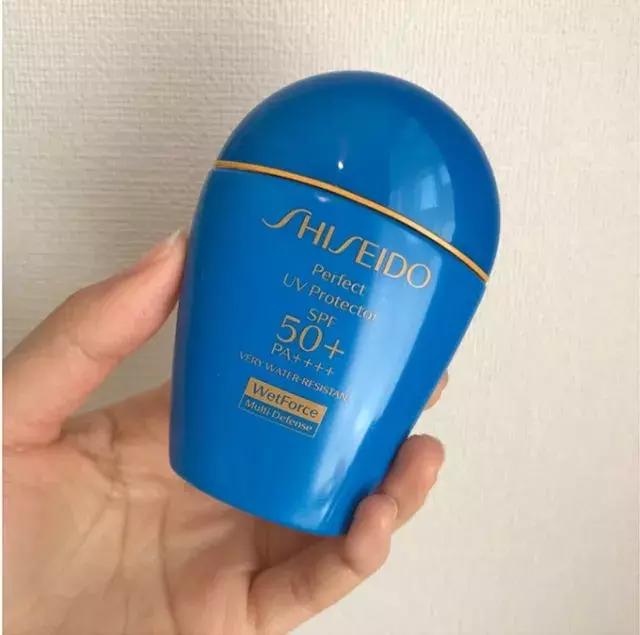 新买的安耐晒味道和以前的不一样,刚买的安耐晒和之前的味道不一样