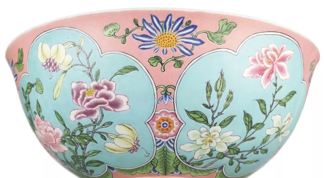 苏富比康熙紫檀双柜拍卖,苏富比康熙五彩杯