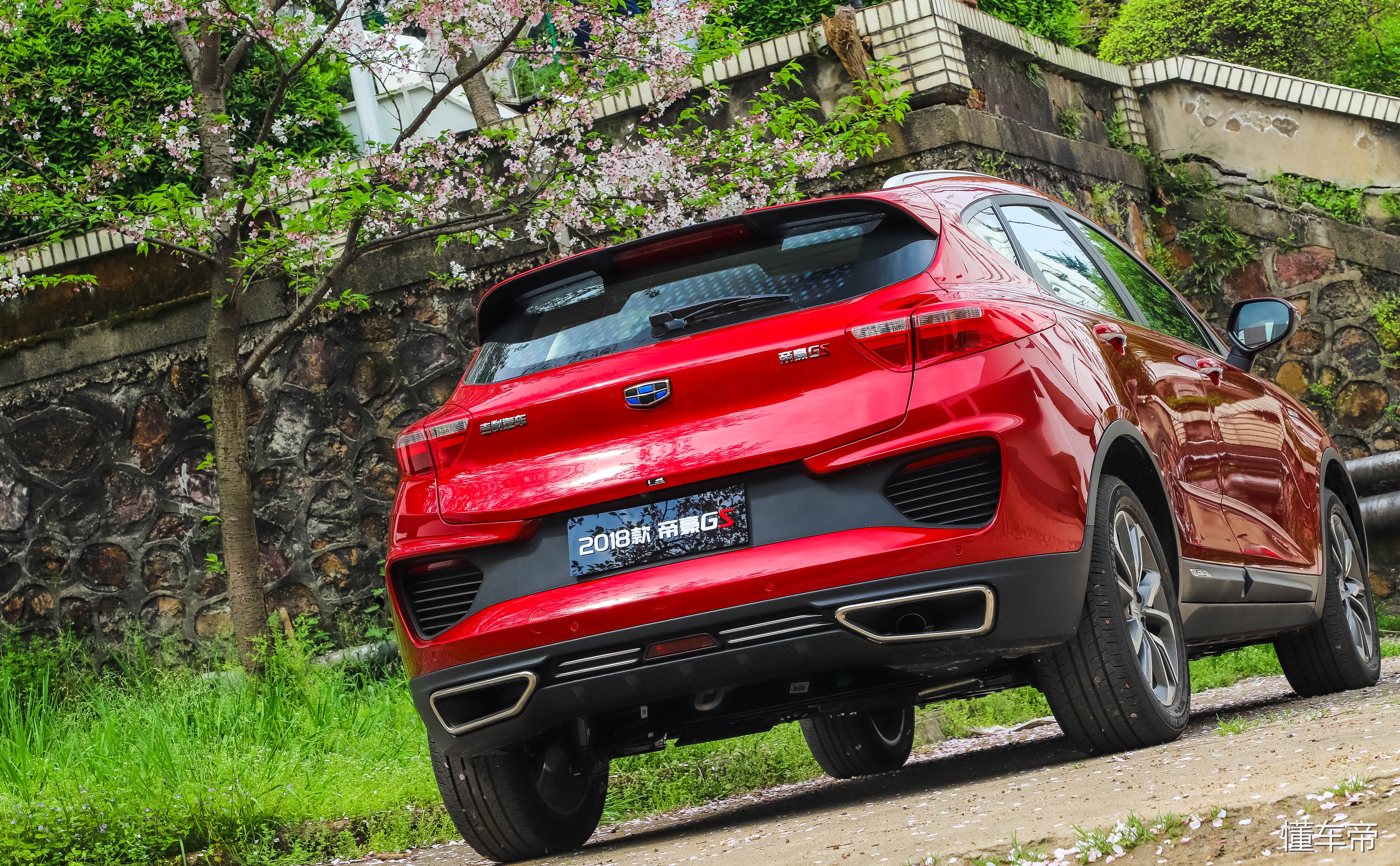 2018年帝豪gs有什么配置,2018款帝豪gs长什么样