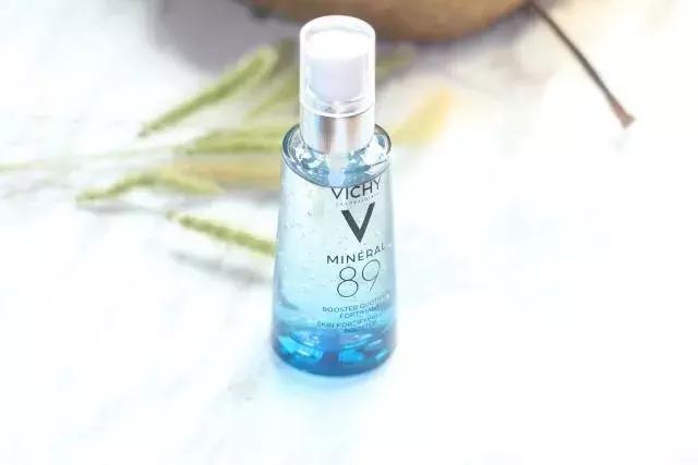 安瓶跟精华液的区别,安瓶和精华区别