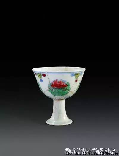 成化斗彩上的红彩和绿彩,古釉瓷器鉴定方法