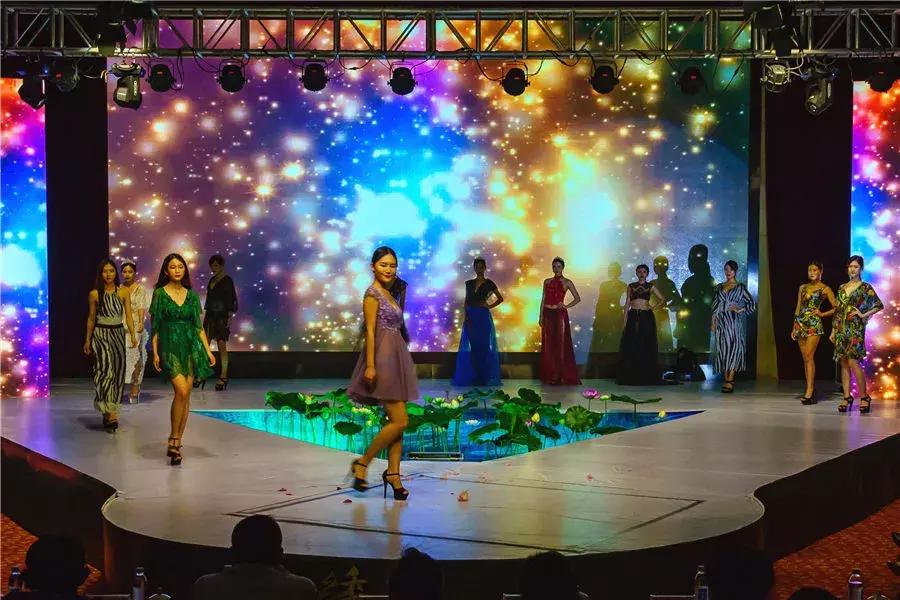 绣爱,绣爱2018民族服饰