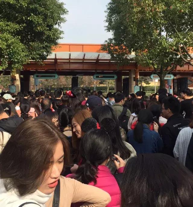 上海迪士尼旅游攻略带孩子,上海迪士尼小镇停车攻略