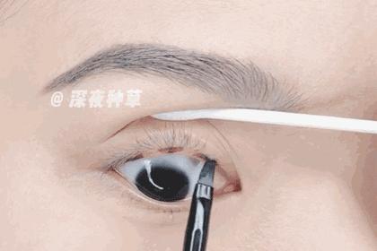永远学不会画眼线的自己,不会画眼线我来教你