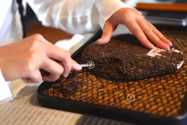 茶席上的茶器是什么样的,一个完整的茶席有几个茶器