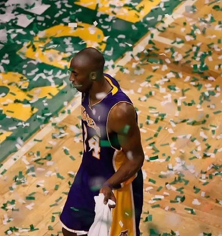 科比和梅西两大传奇球星巅峰相遇,科比梅西等四人图片