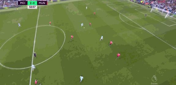 害喜？曼城玄锋上演“吐饼四连”到手冠军让他踢飞了