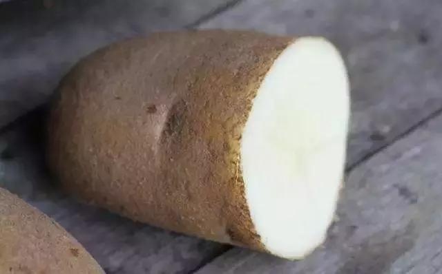 铁锅烧糊黑垢怎么去除,铁锅烧糊的地方清洗不掉