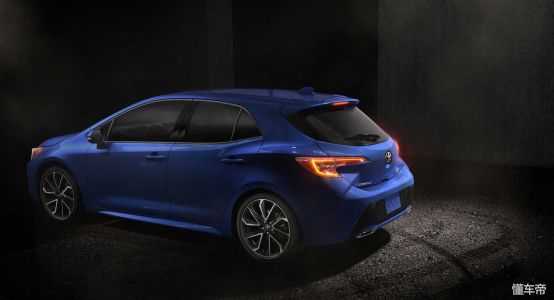 思域螃蟹尾灯,本田思域尾灯像龙虾钳子