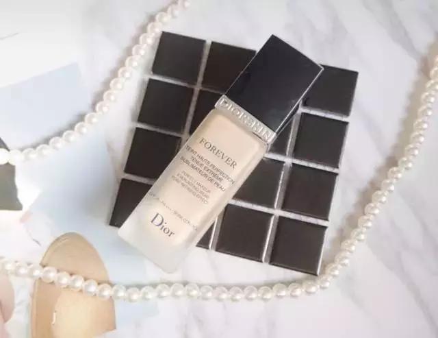 干皮怎么选择适合自己的粉底,干皮出门一天用哪一款粉底