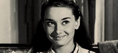 美瞳掉色?含水量是什么?怎么戴才正确,这一篇全搞定!