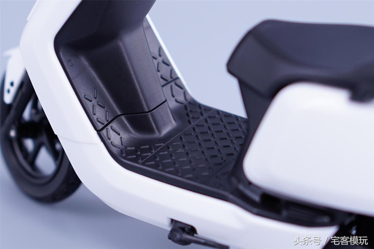 小牛电动车n1s动力版多少ah,76v100a小牛n1s尺寸