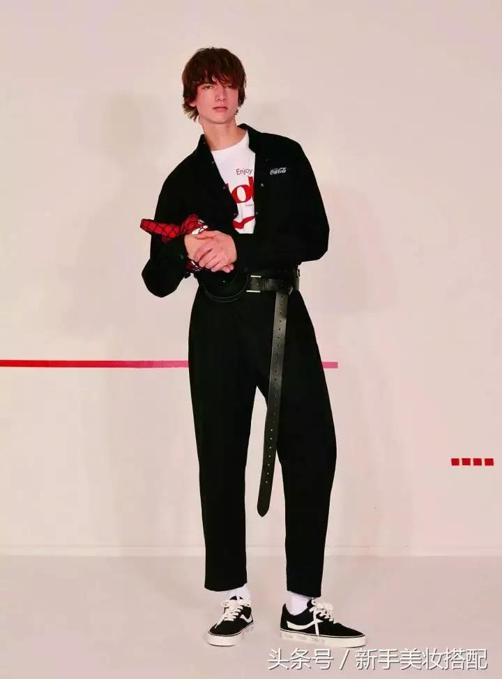 用可口可乐版化妆品化妆,可口可乐妆容