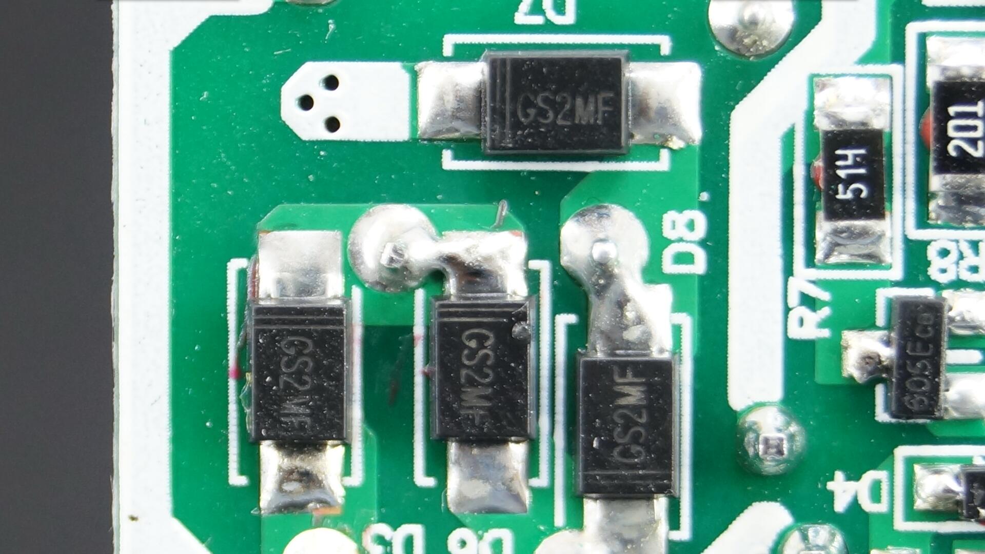 魅族充电器二换一,魅族原装充电器拆解