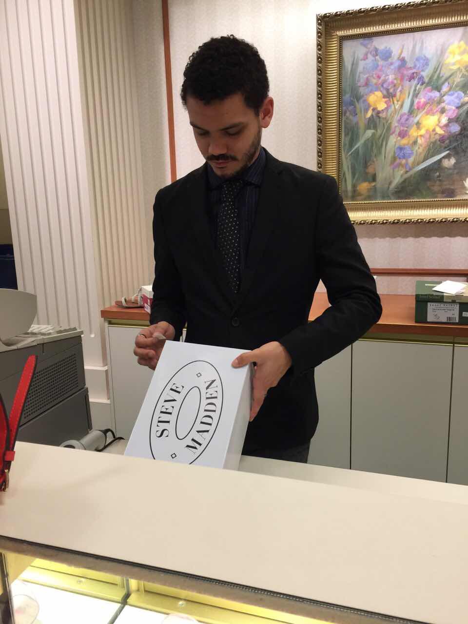 bbc关注中国留学生代购,bbc关注