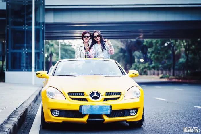 奔驰slk200硬顶敞篷哪个颜色好看,奔驰slk200敞篷版值得买吗
