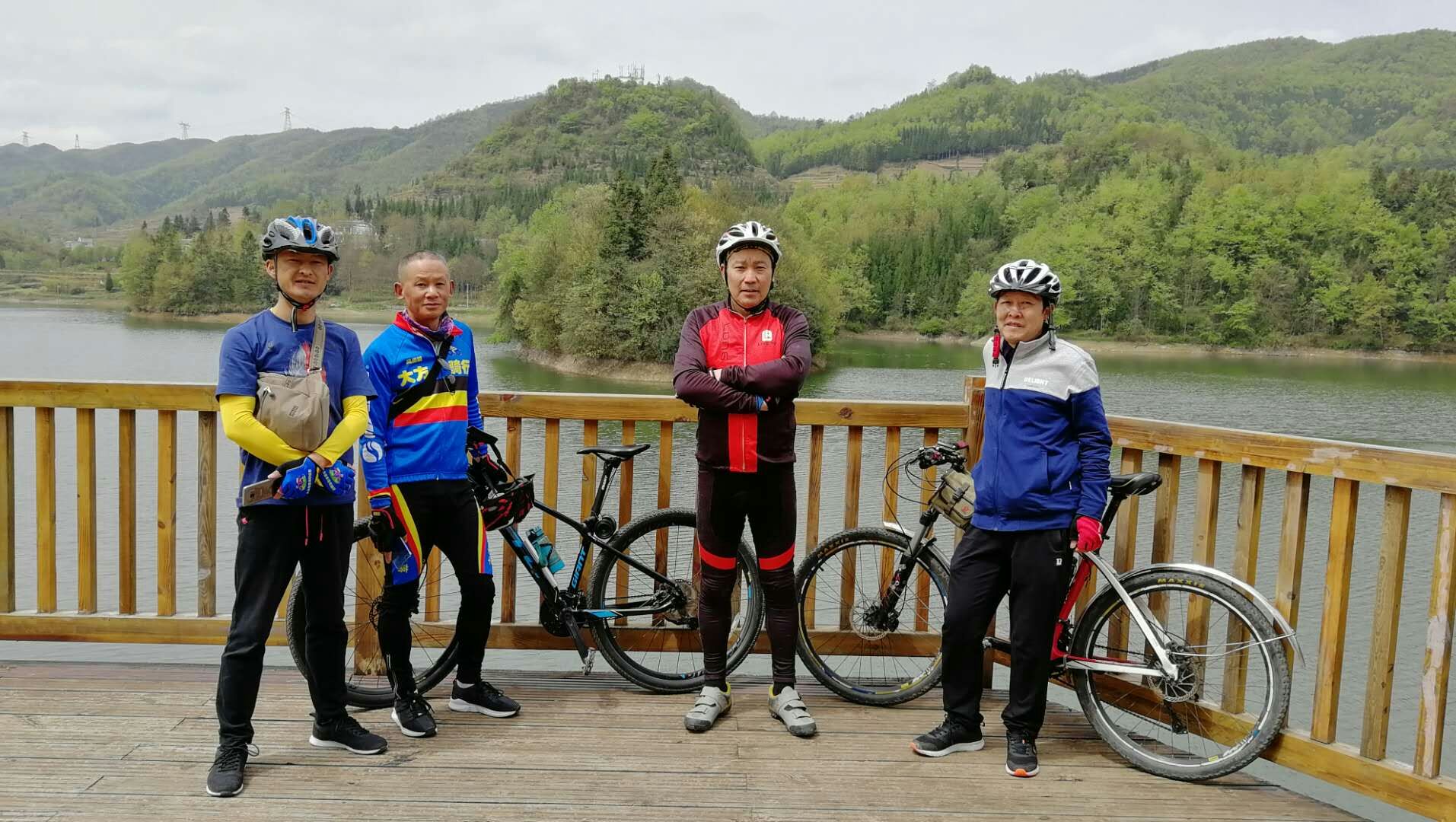 骑行遇险却呼救无门,骑行意外险避坑