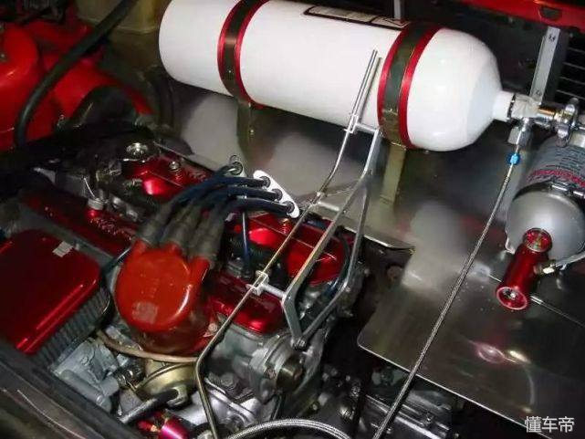 按一下开关就直接走的小汽车,长按启动改装一键启动