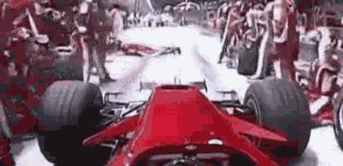 f1十大维修区事故,f1十大维修现场