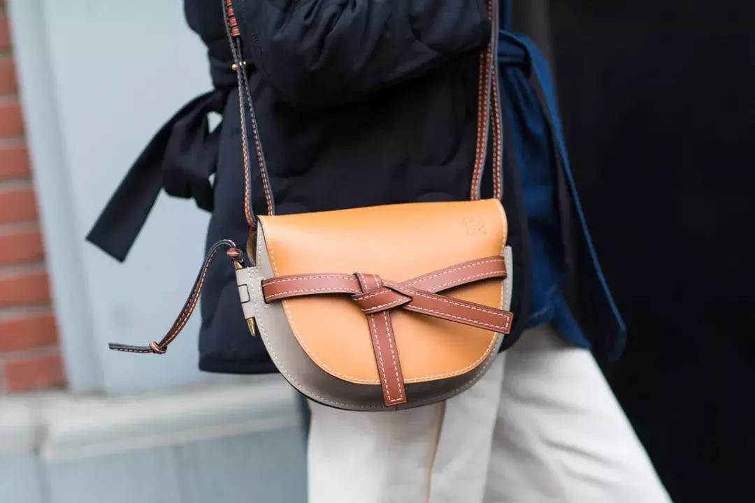 今年的大牌包包哪些最好看,今年大牌新款包包