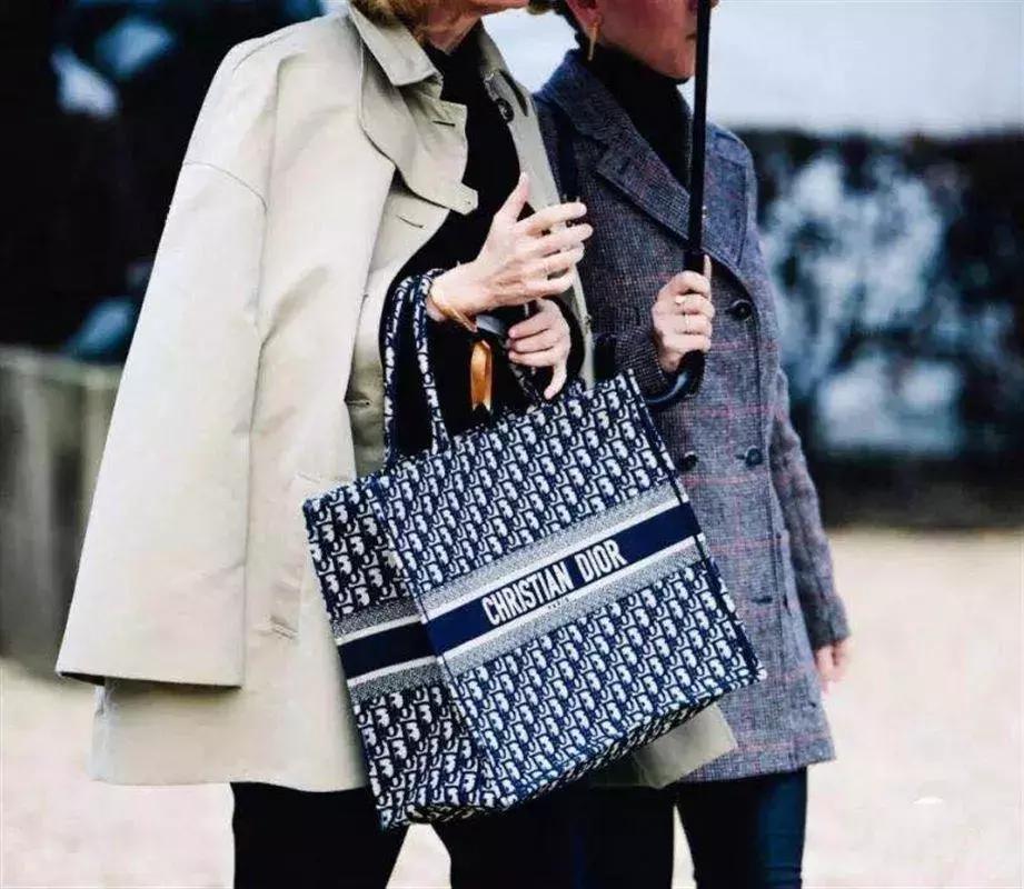 今年的大牌包包哪些最好看,今年大牌新款包包