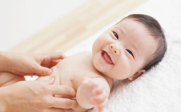 宝宝清洁的正确方法,宝宝常用的清洁方法有3种分别是
