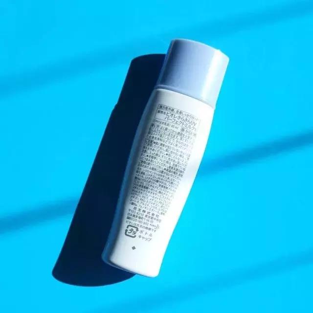 谁说美白要花天价？100块从此告别非洲肌！