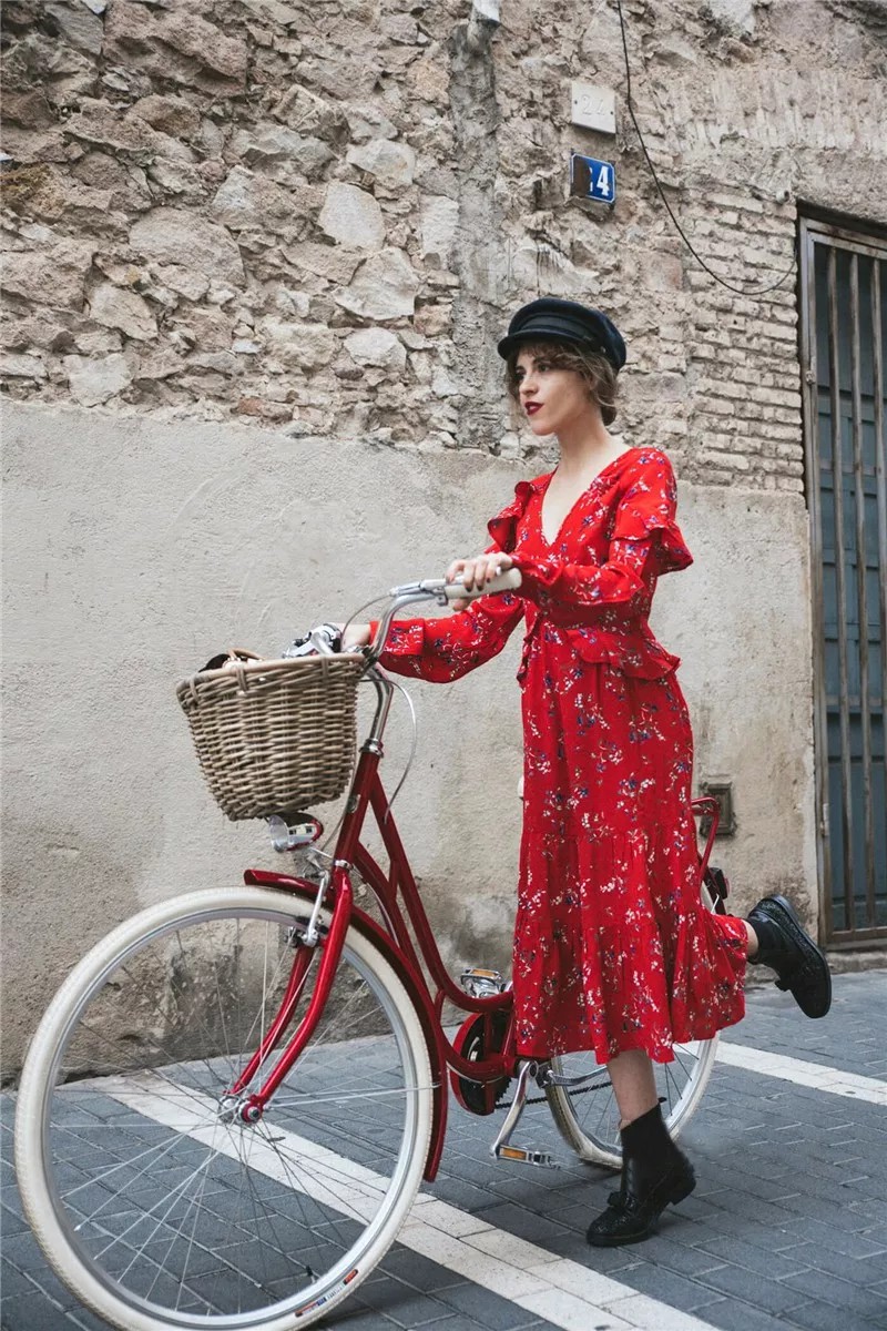 偷偷告诉你今年流行这十款连衣裙,这几款连衣裙能让你美一整夏