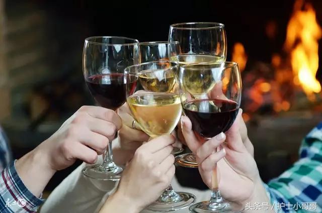 护士报告主任，患者酒后输头孢，为什么还要受处罚？