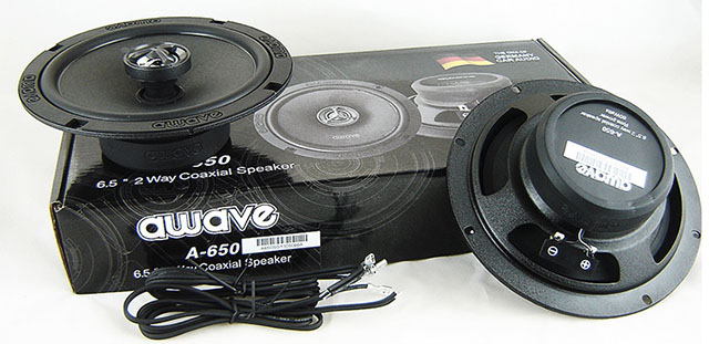 自来水老客户雪佛兰乐风更换车载导航与升级汽车音响!昆明静丰