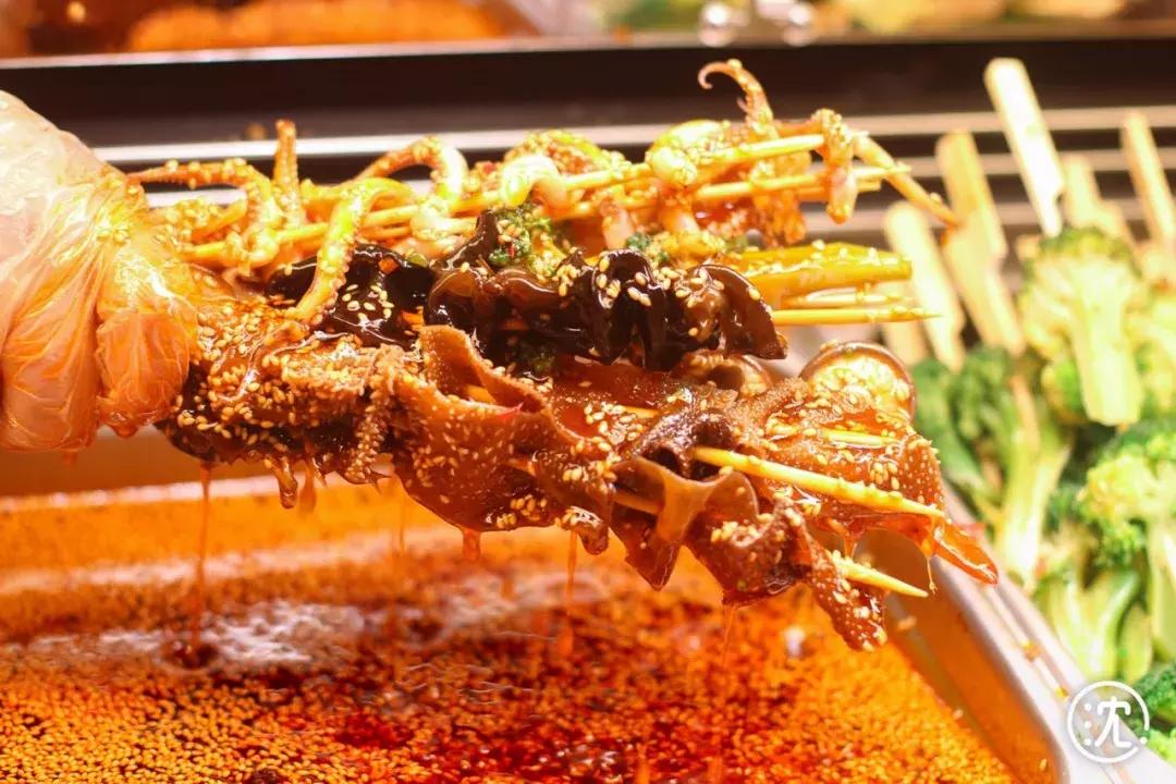 马云爸爸去买都吃不上的超火成都廖记棒棒鸡，终于开了到大杭州~