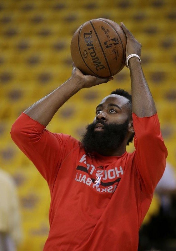 哈登造犯规让人来不及背手,深度解析哈登无解进攻杀招