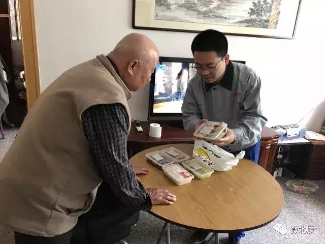 让北辰区老人吃的更舒服！每天15元，饭菜送到家~