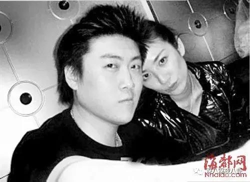 霍思燕为什么称小短手,霍思燕短手照片