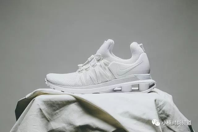 nike前后气垫实战球鞋,能变向耐磨防滑缓震好的球鞋nike