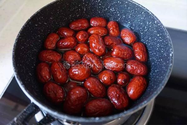 ​糕点师教你红枣糕心得，做出来松软可口，学会你也可以去开店啦