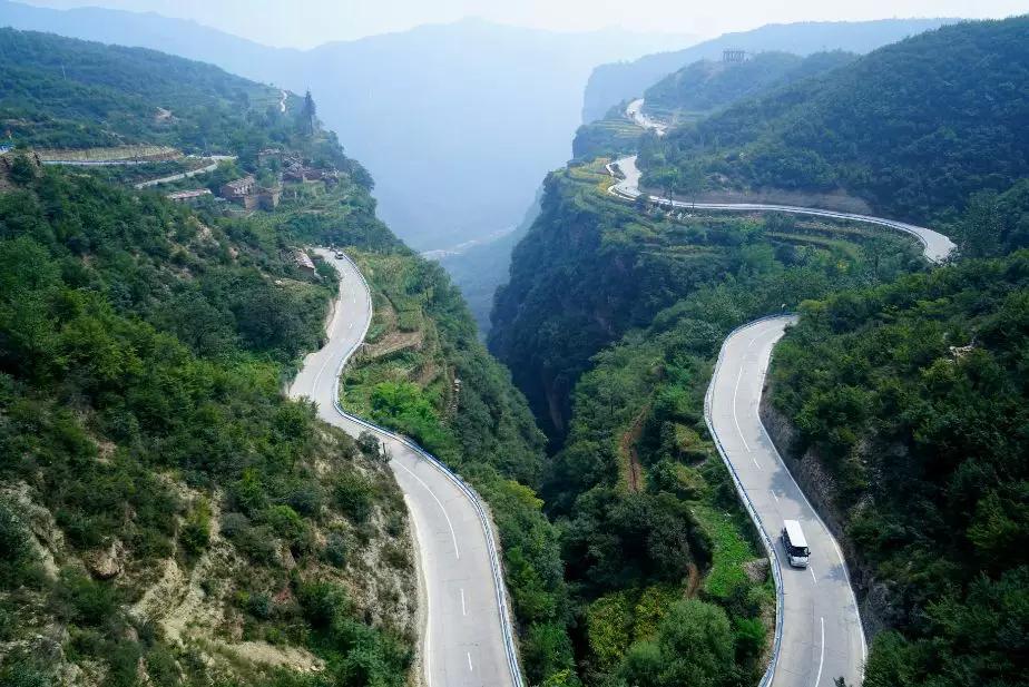 身未动心已走在梦想的路上,身未动心已远自驾