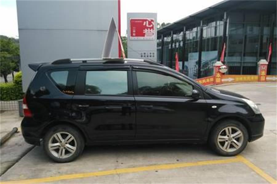 日产骊威2013款劲锐型1.6豪华版,10万以下空间大的车