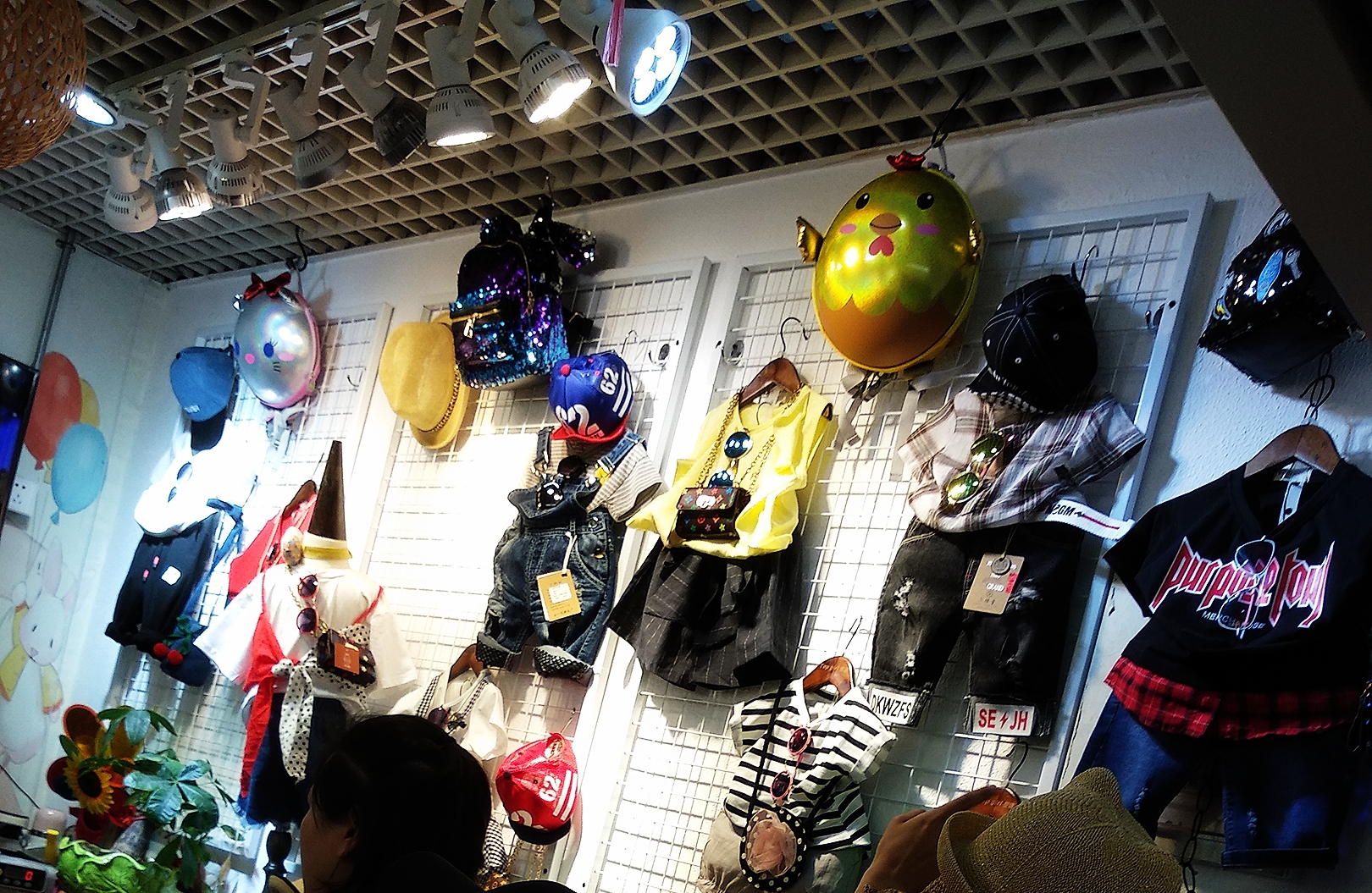 广州火车站支持零售的批发市场,批发市场逛得眼花缭乱