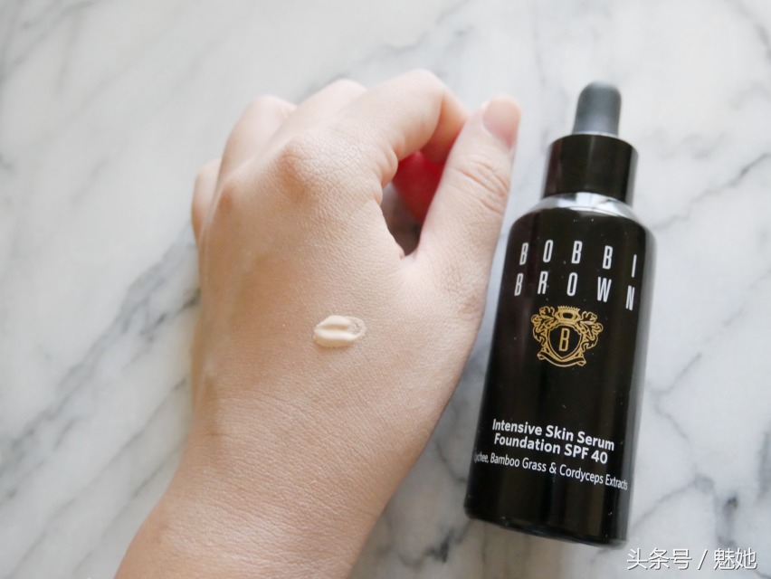 适合夏天的网红粉底液大种草，用了就不想换！