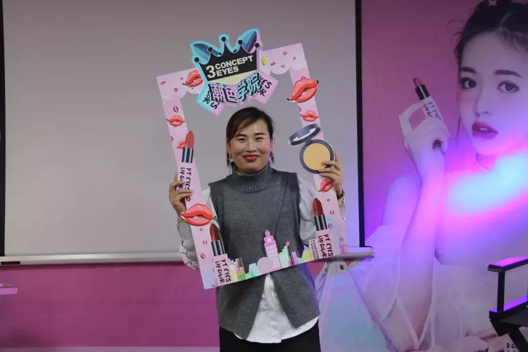 3ce丝滑细腻奶茶色,3ce新品春日氛围